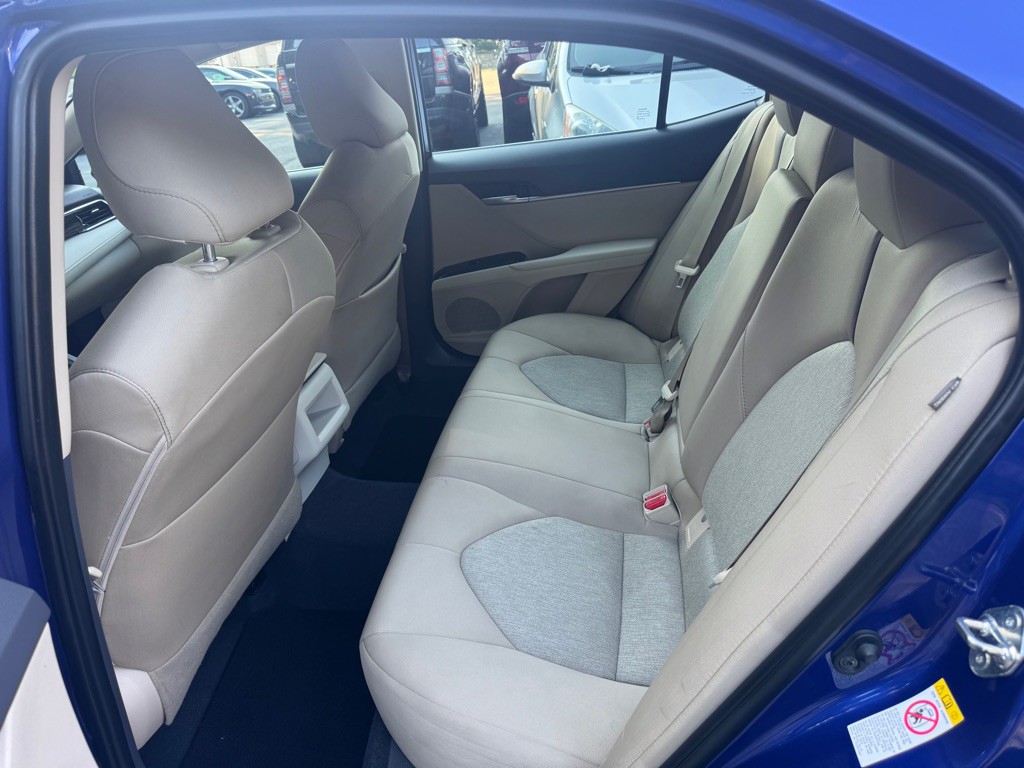 2018 Toyota Camry Image 30
