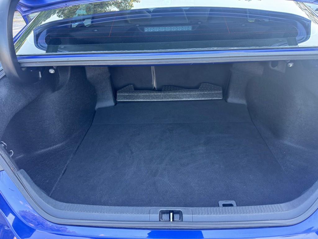 2018 Toyota Camry Image 33
