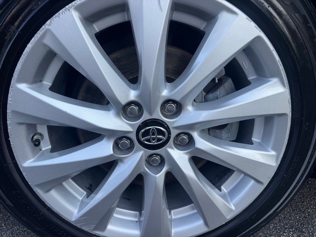 2018 Toyota Camry Image 37