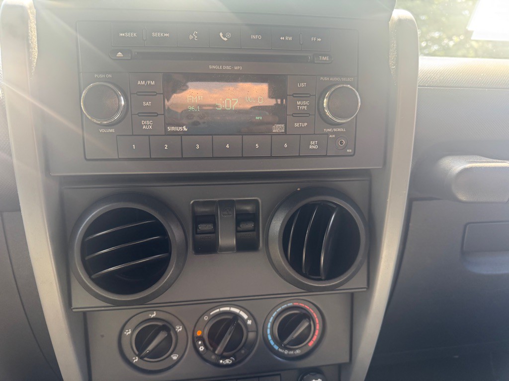 2009 Jeep Wrangler Image 12