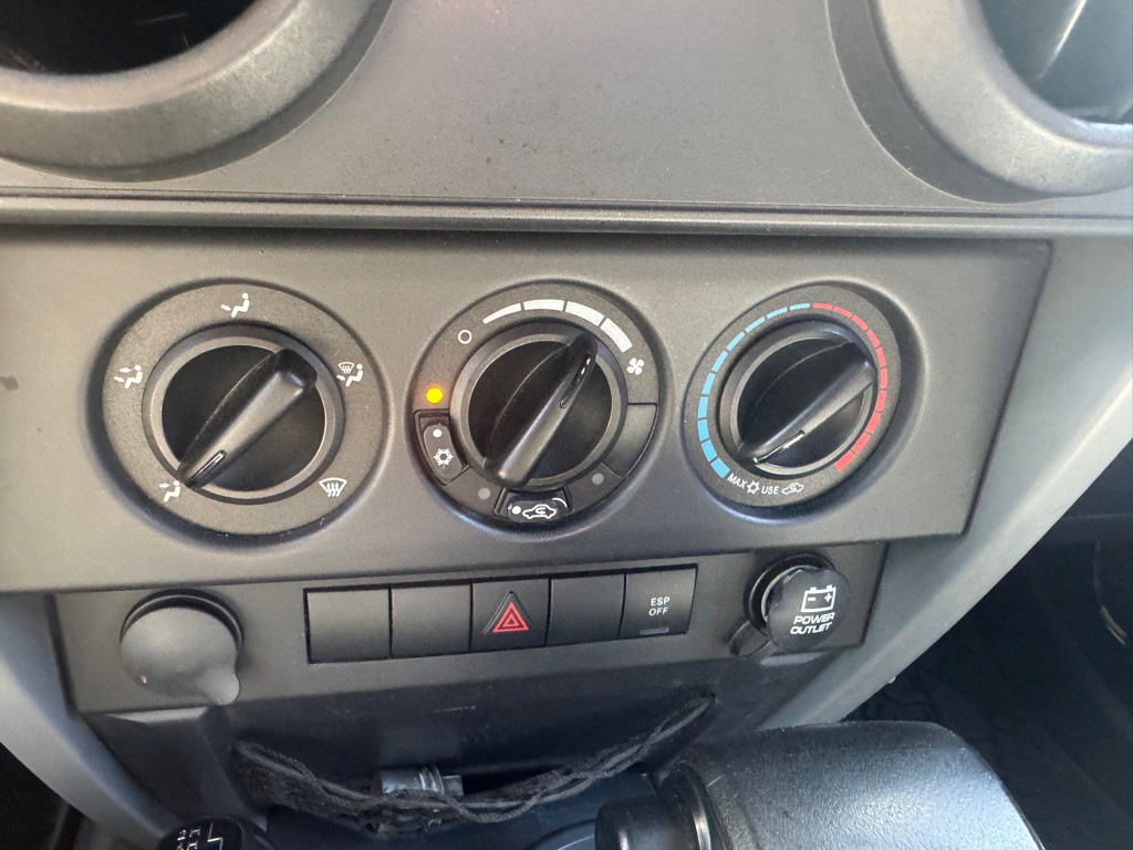 2009 Jeep Wrangler Image 13