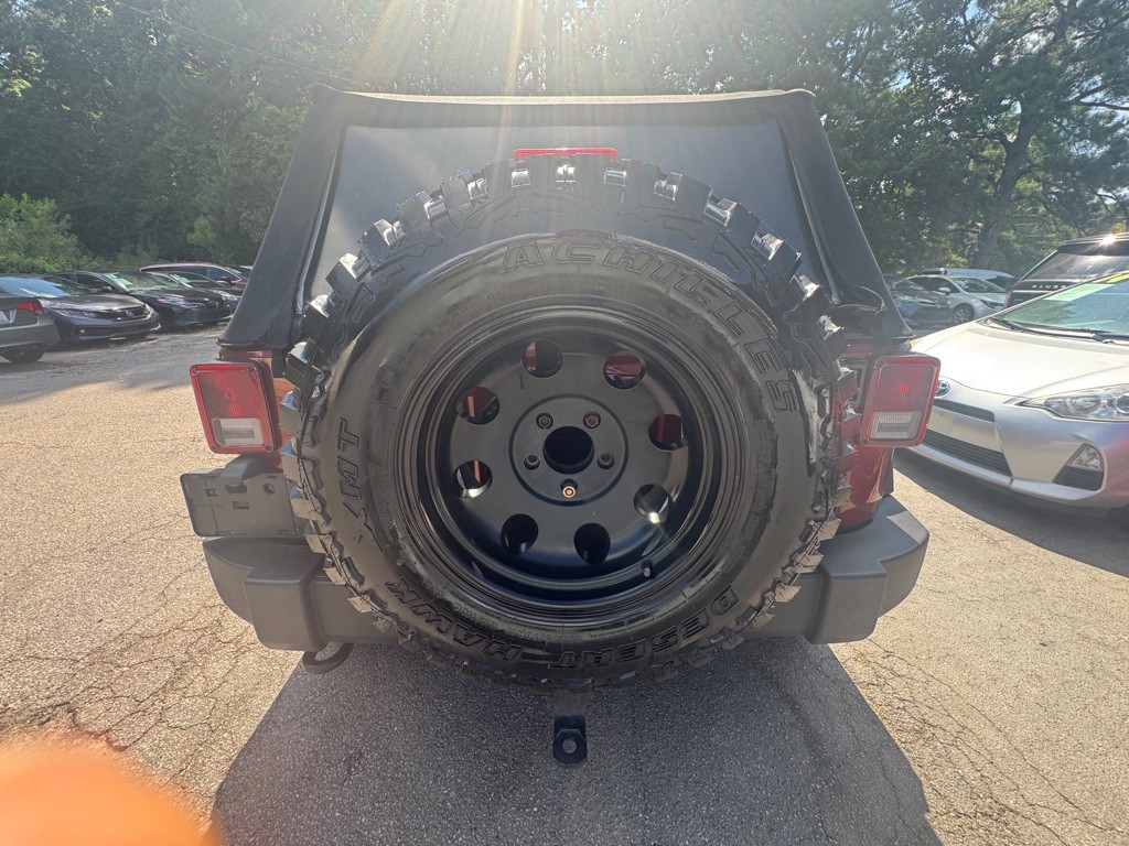 2009 Jeep Wrangler Image 24