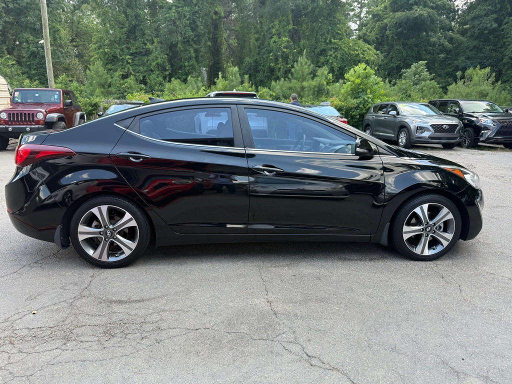 2015 Hyundai Elantra Image 4