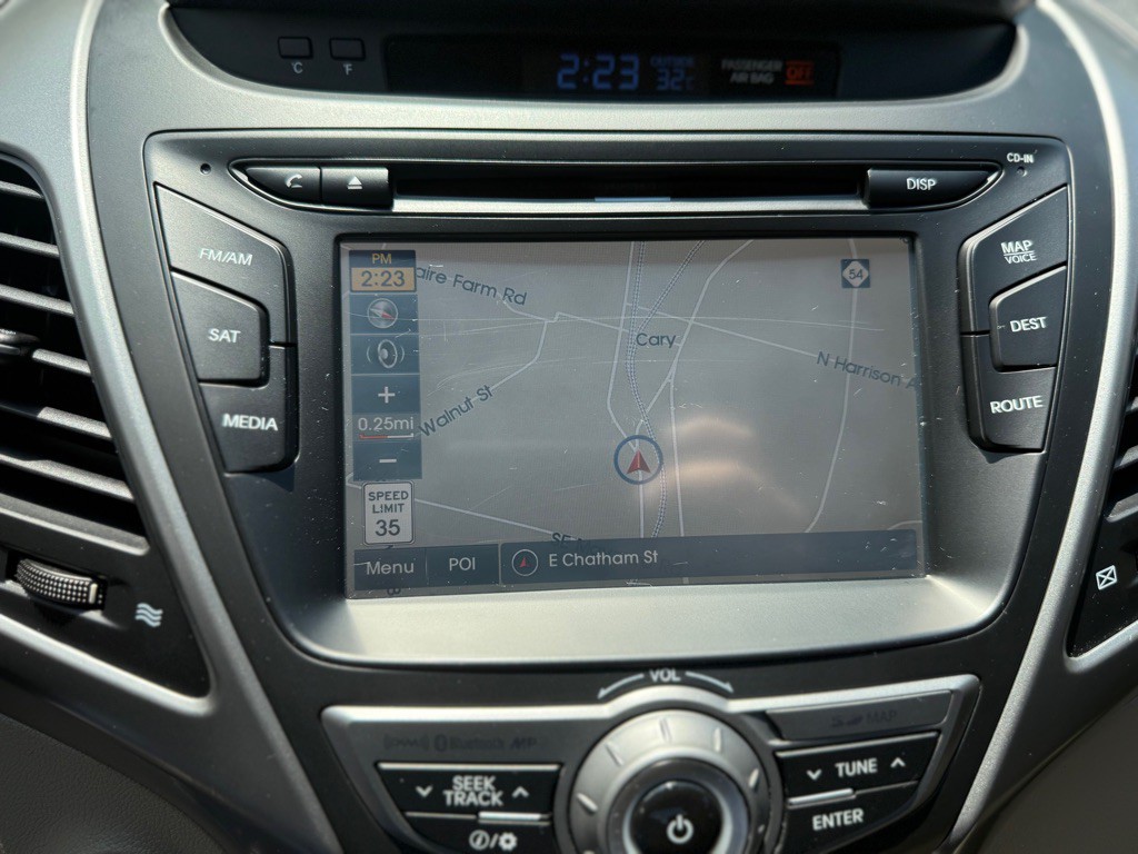 2015 Hyundai Elantra Image 22