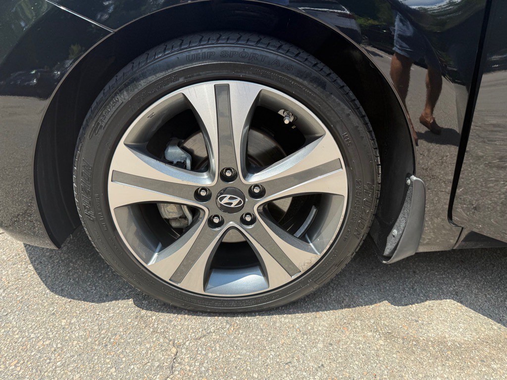 2015 Hyundai Elantra Image 39