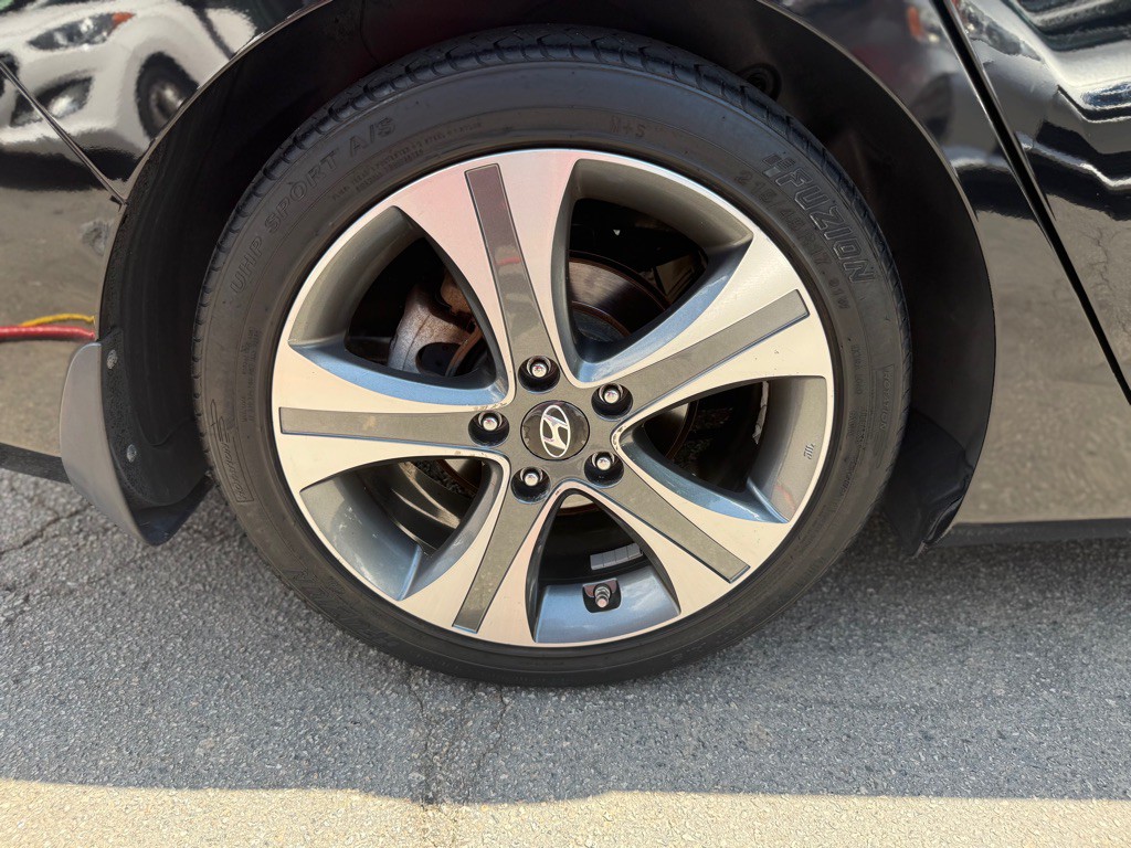 2015 Hyundai Elantra Image 41