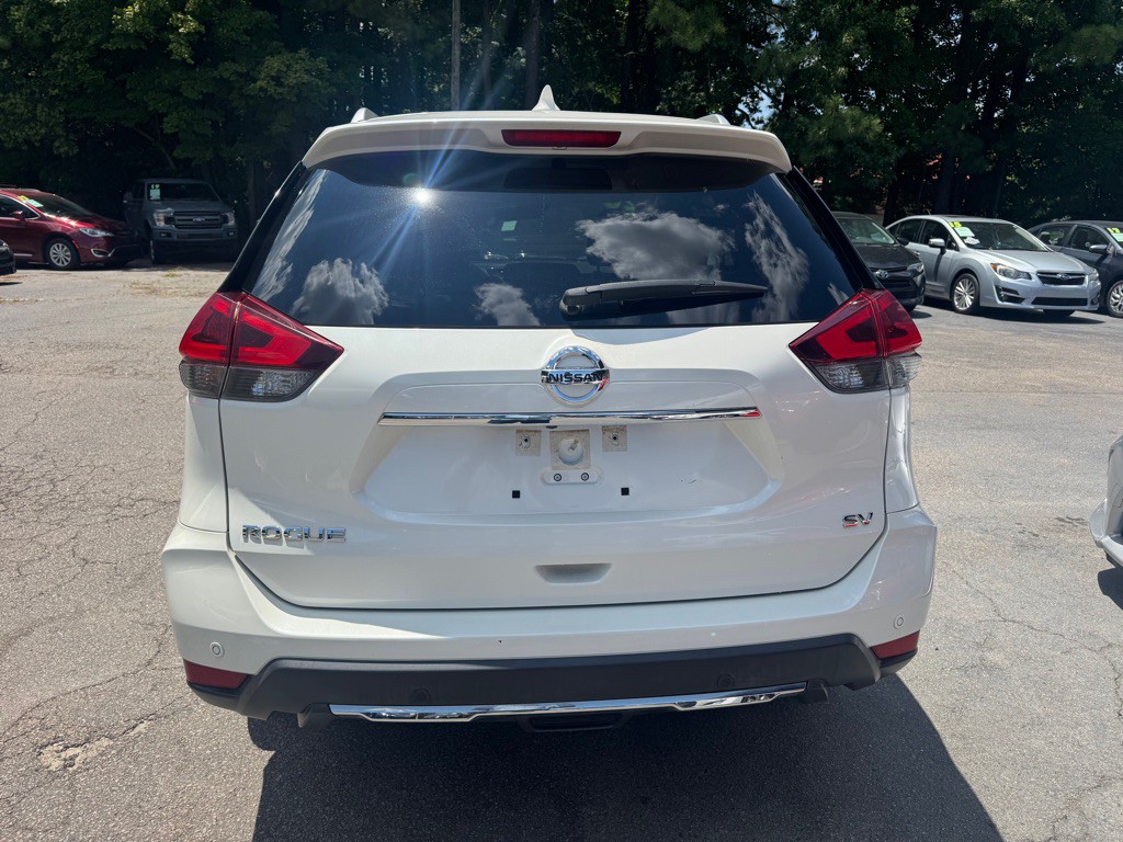 2020 Nissan Rogue Image 5