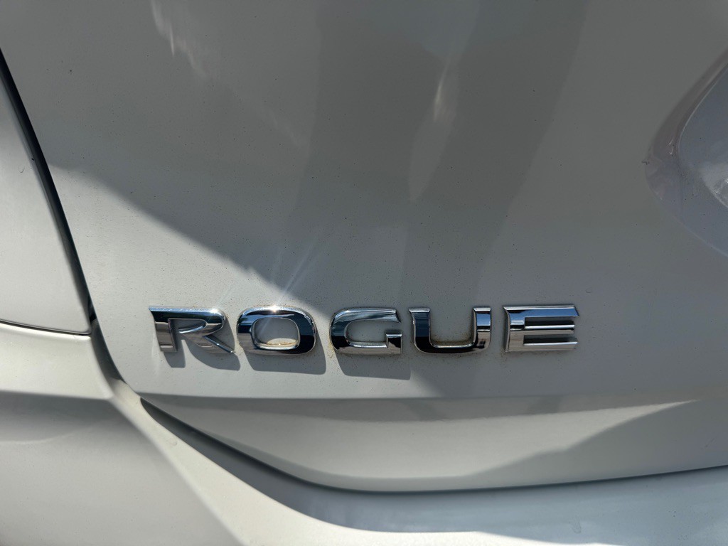 2020 Nissan Rogue Image 11
