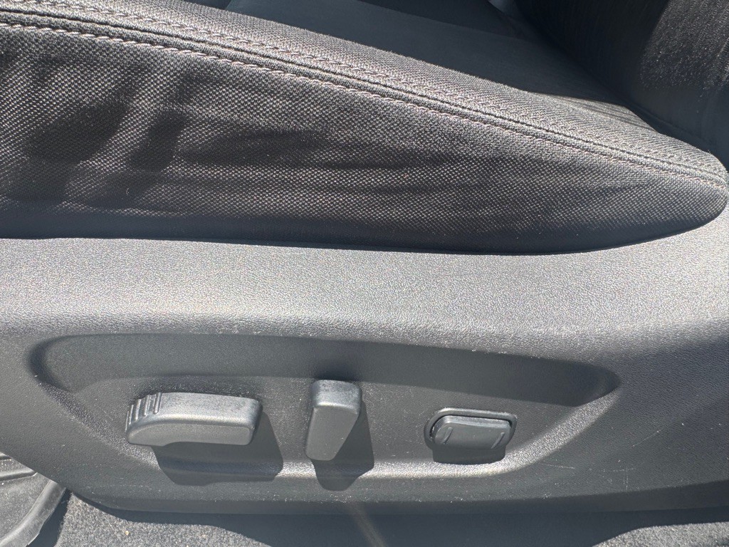 2020 Nissan Rogue Image 15