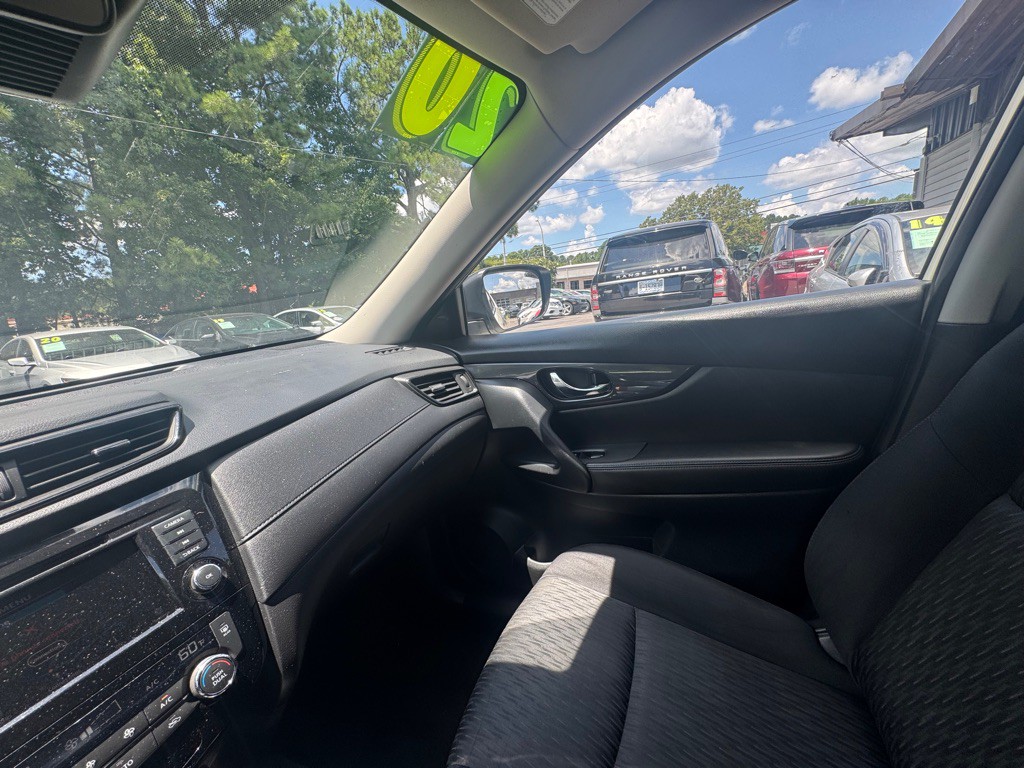 2020 Nissan Rogue Image 20