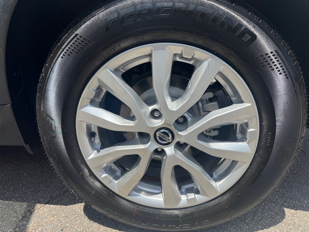 2020 Nissan Rogue Image 27