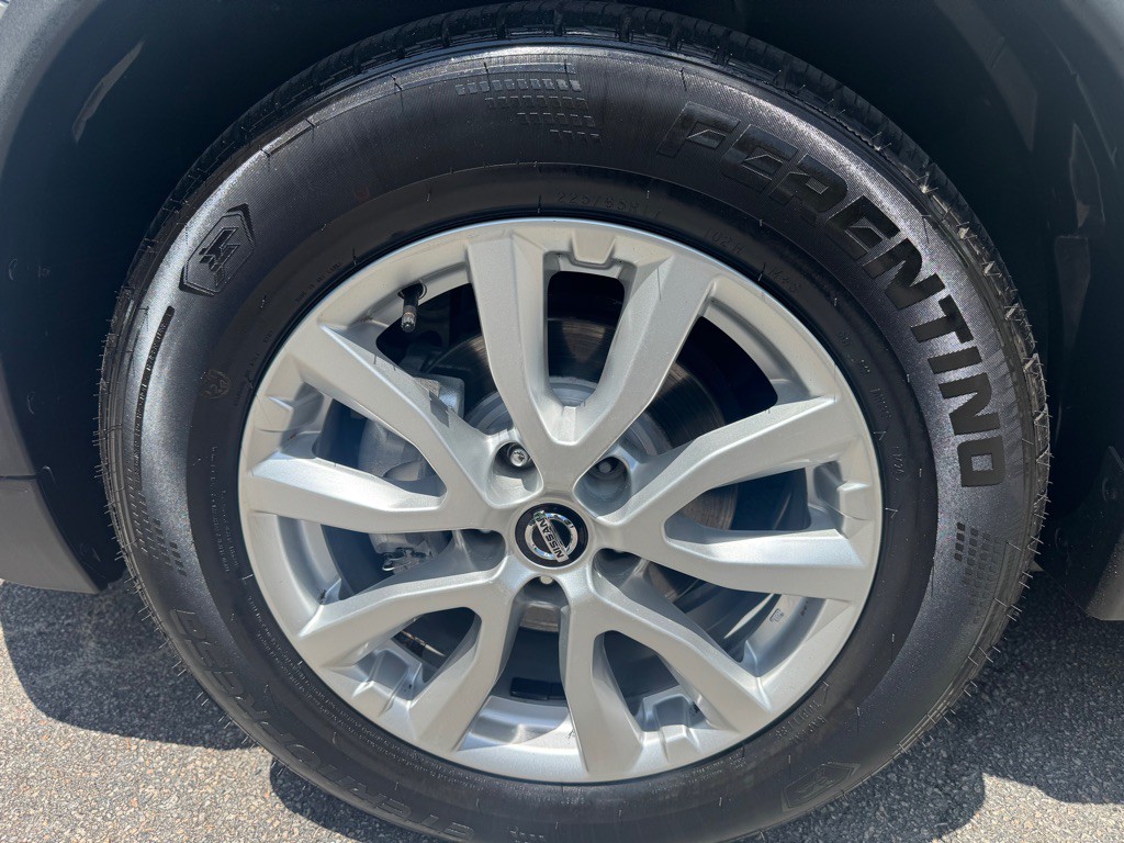 2020 Nissan Rogue Image 28