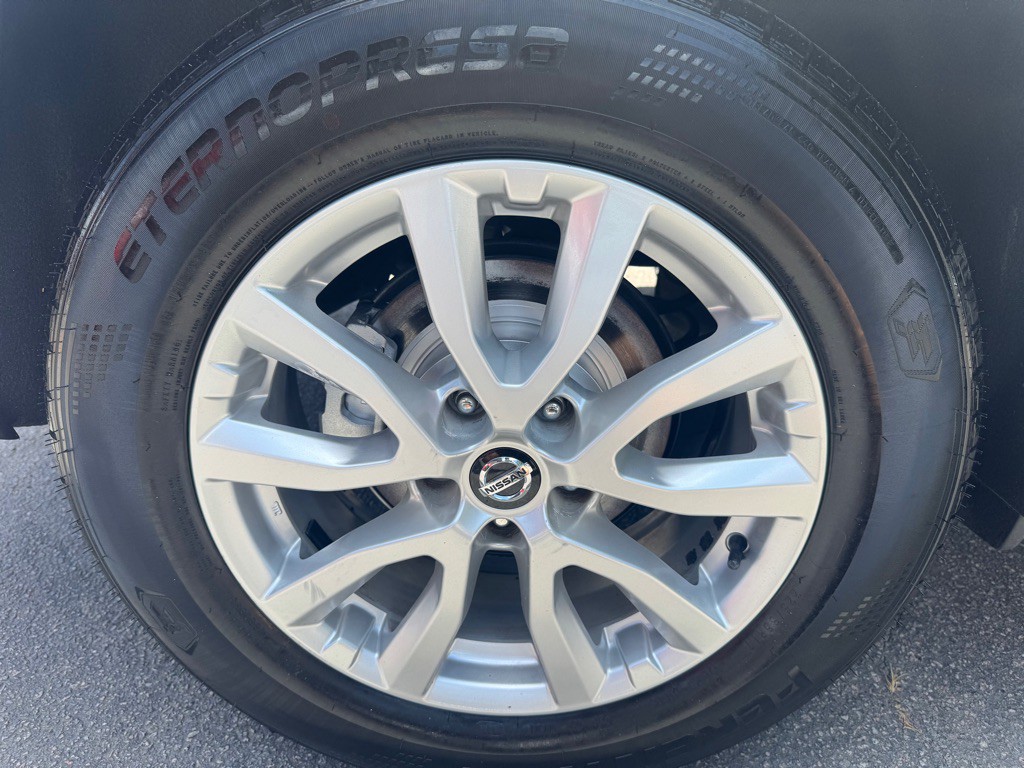 2020 Nissan Rogue Image 30