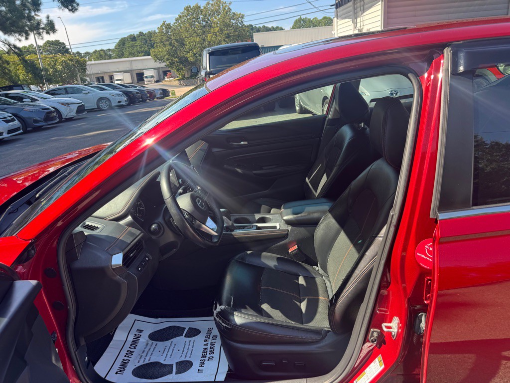 2021 Nissan Altima Image 13