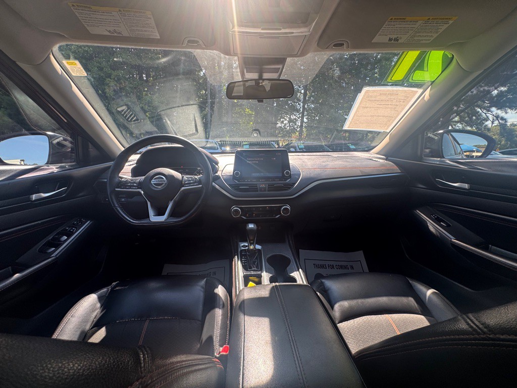 2021 Nissan Altima Image 30