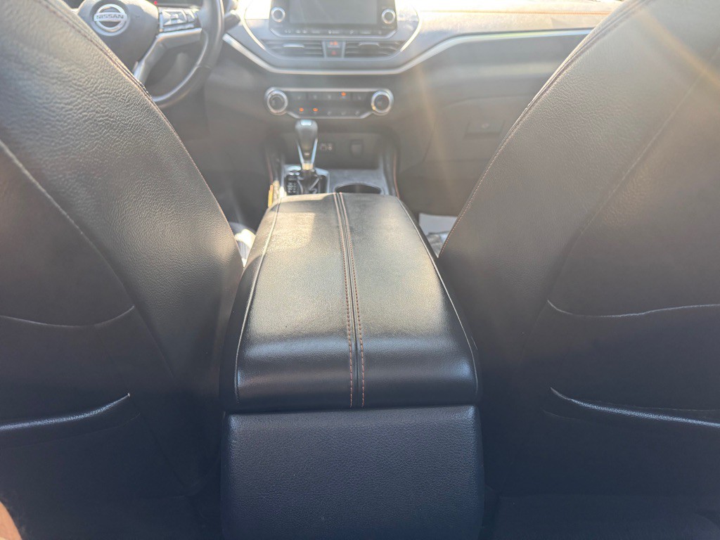 2021 Nissan Altima Image 32