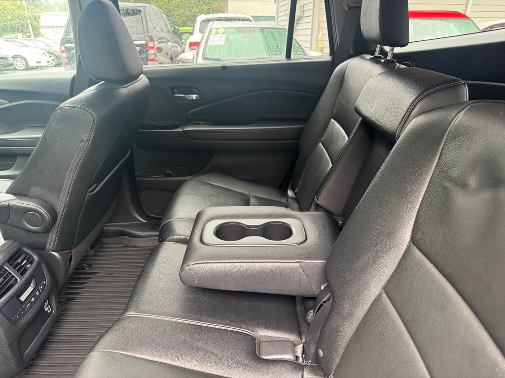 2021 Honda Pilot Image 45
