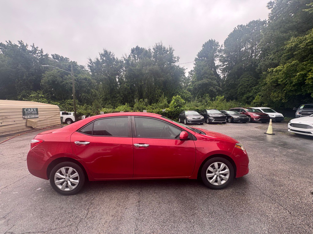 2016 Toyota Corolla Image 8