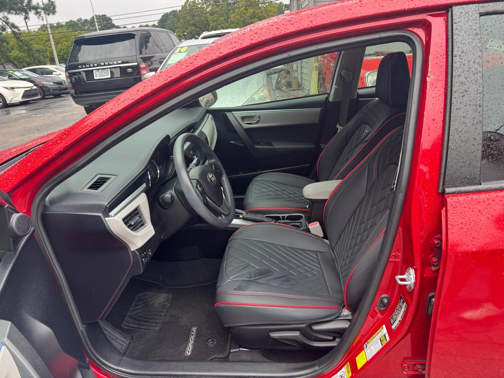 2016 Toyota Corolla Image 12