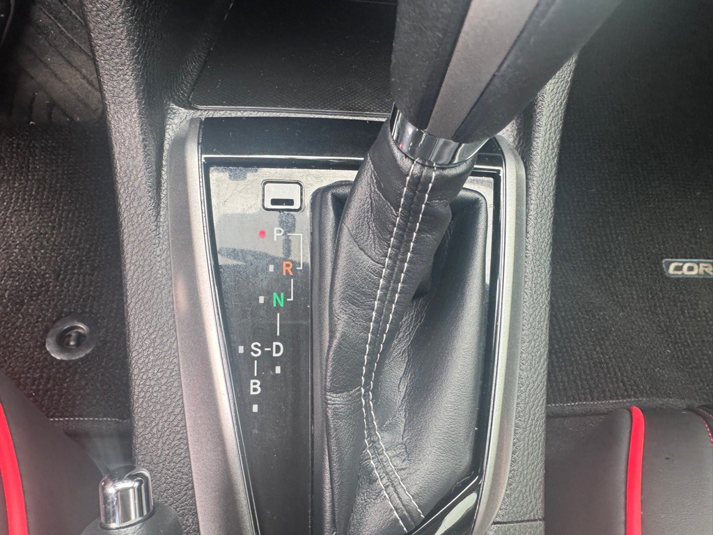 2016 Toyota Corolla Image 19