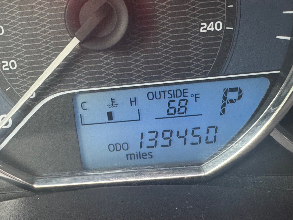 2016 Toyota Corolla Image 24