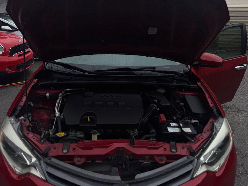 2016 Toyota Corolla Image 31