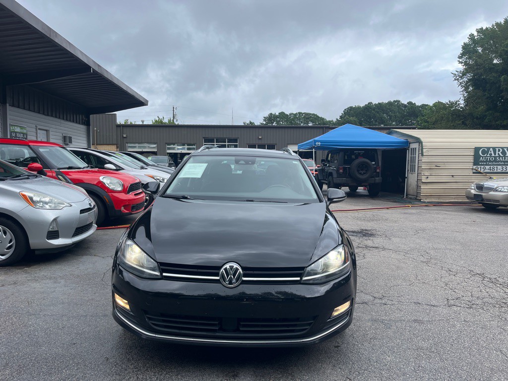 2016 Volkswagen Golf Image 2