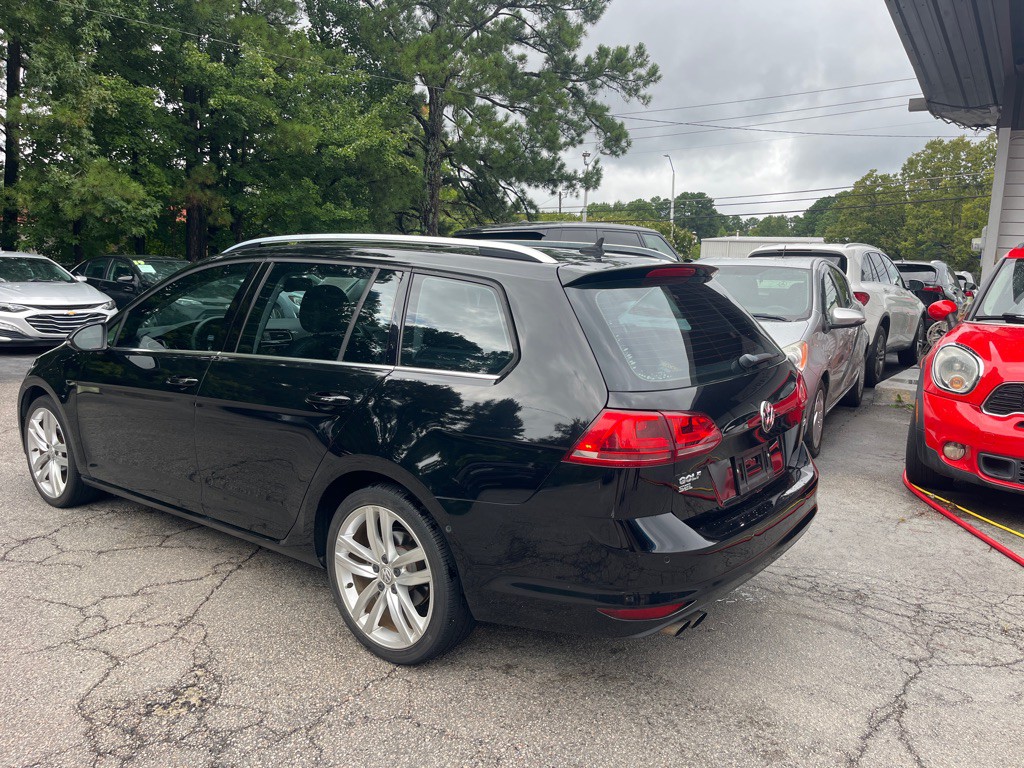 2016 Volkswagen Golf Image 6