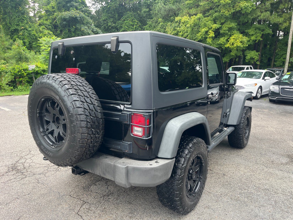 2010 Jeep Wrangler Image 5