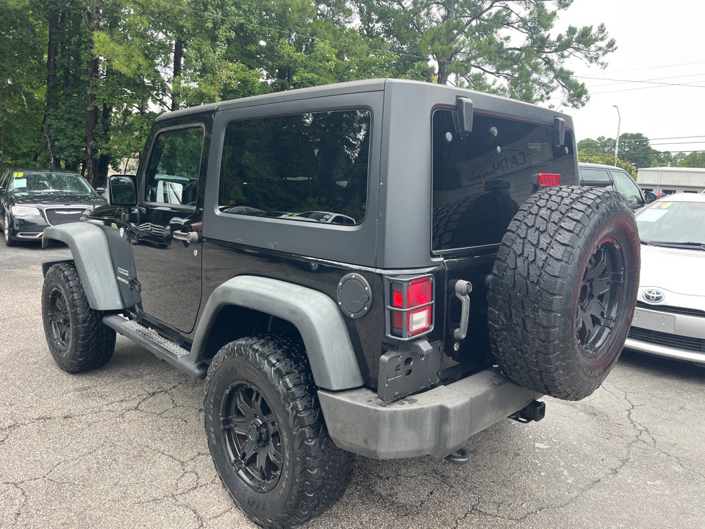 2010 Jeep Wrangler Image 7