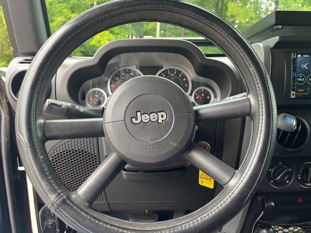2010 Jeep Wrangler Image 13