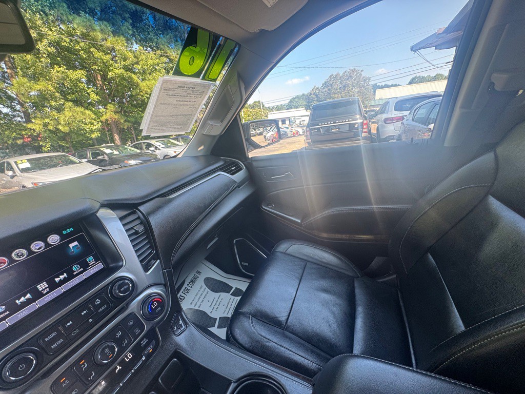 2016 Chevrolet Suburban Image 20