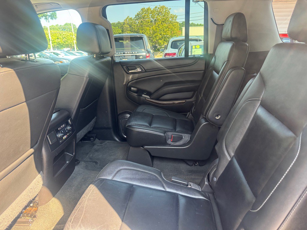 2016 Chevrolet Suburban Image 27