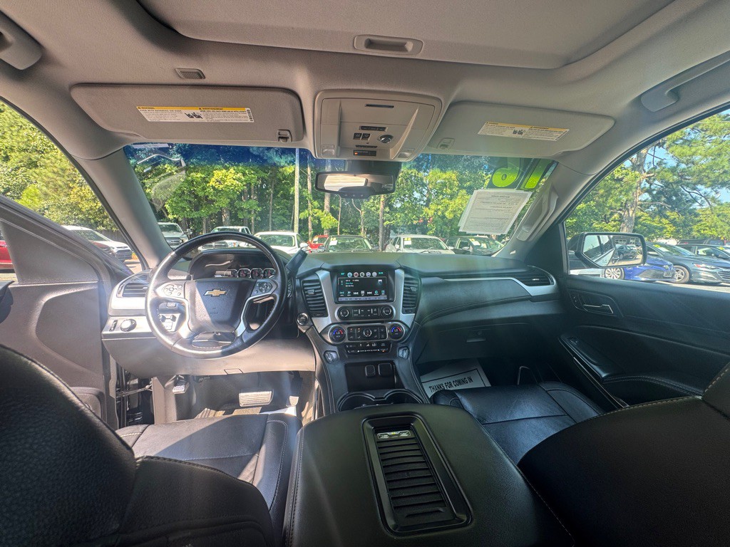 2016 Chevrolet Suburban Image 28