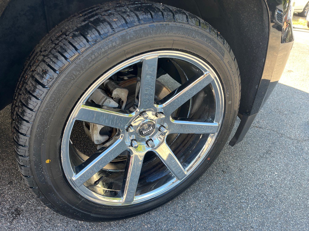 2016 Chevrolet Suburban Image 41