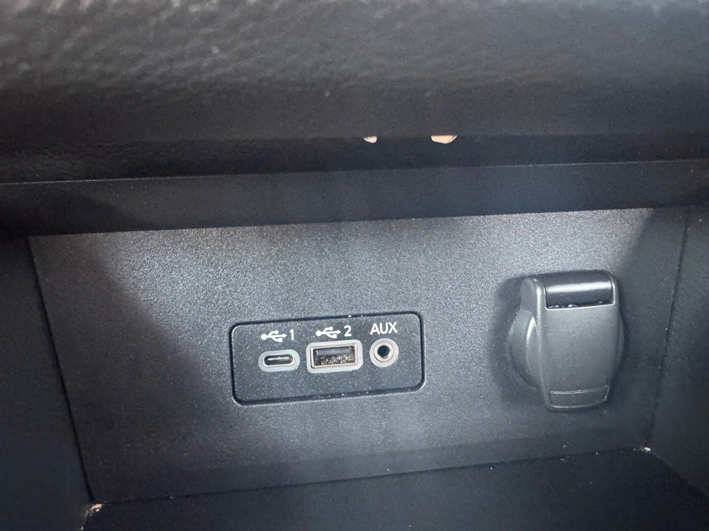 2021 Nissan Sentra Image 21