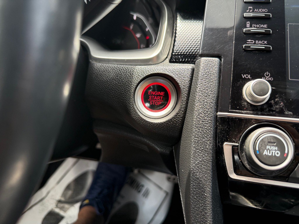 2019 Honda Civic Image 19