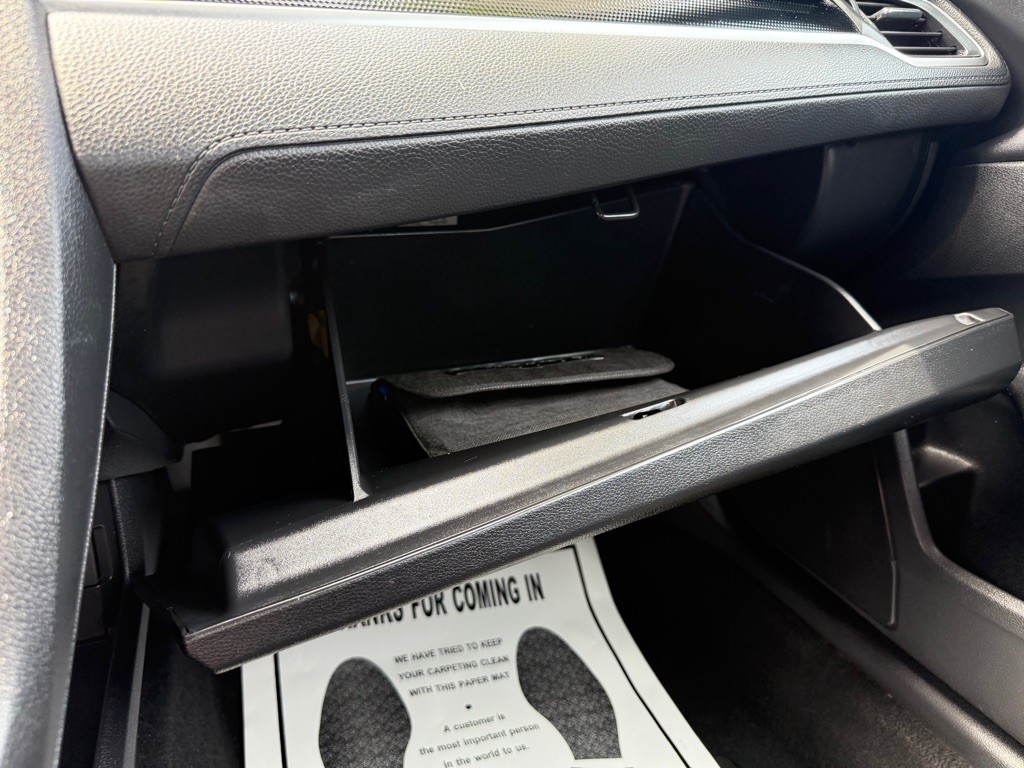 2019 Honda Civic Image 25