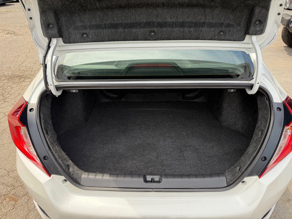 2019 Honda Civic Image 34