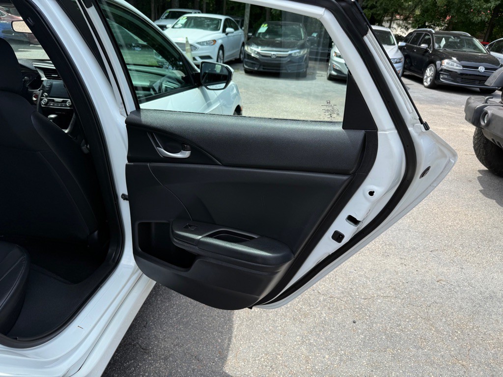 2019 Honda Civic Image 35