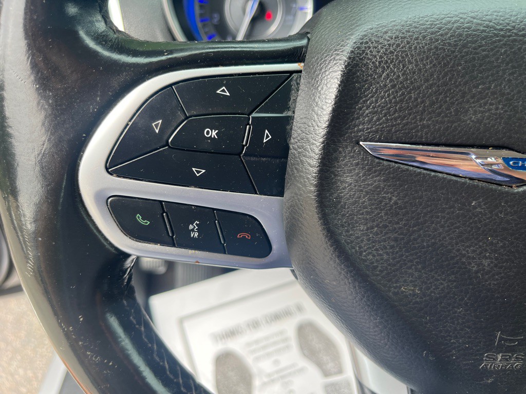 2018 Chrysler 300 Image 13