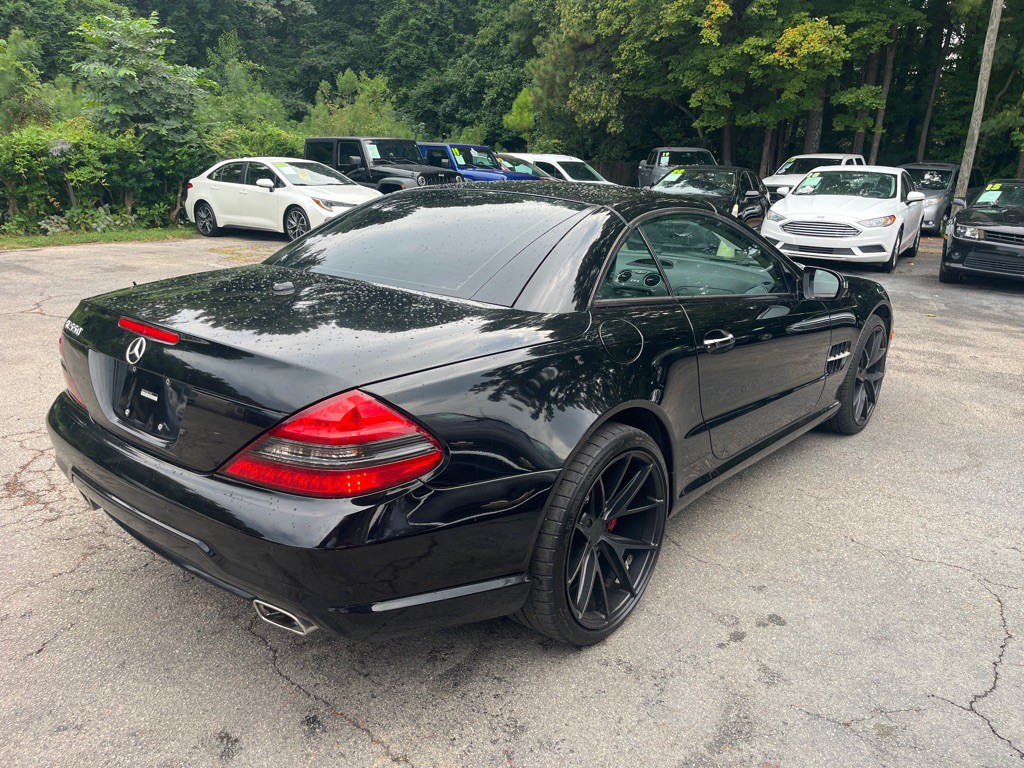 2011 Mercedes-Benz SL-Class Image 4