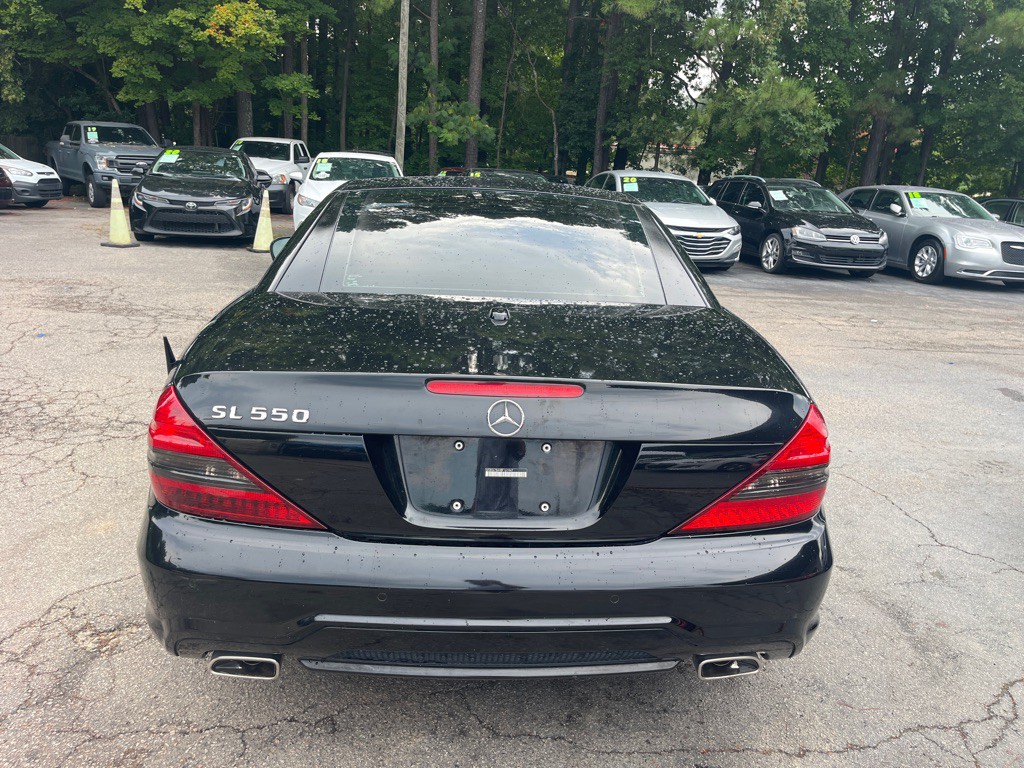 2011 Mercedes-Benz SL-Class Image 5