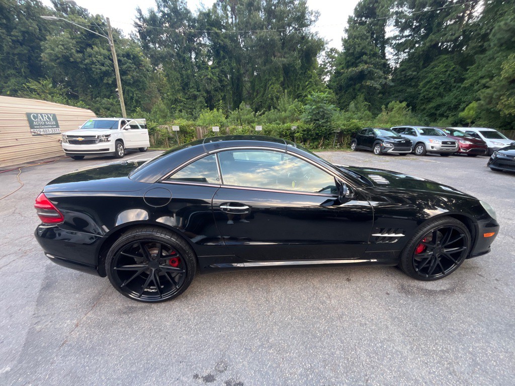 2011 Mercedes-Benz SL-Class Image 10