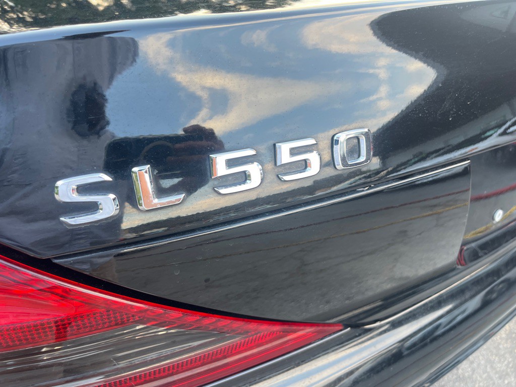 2011 Mercedes-Benz SL-Class Image 24