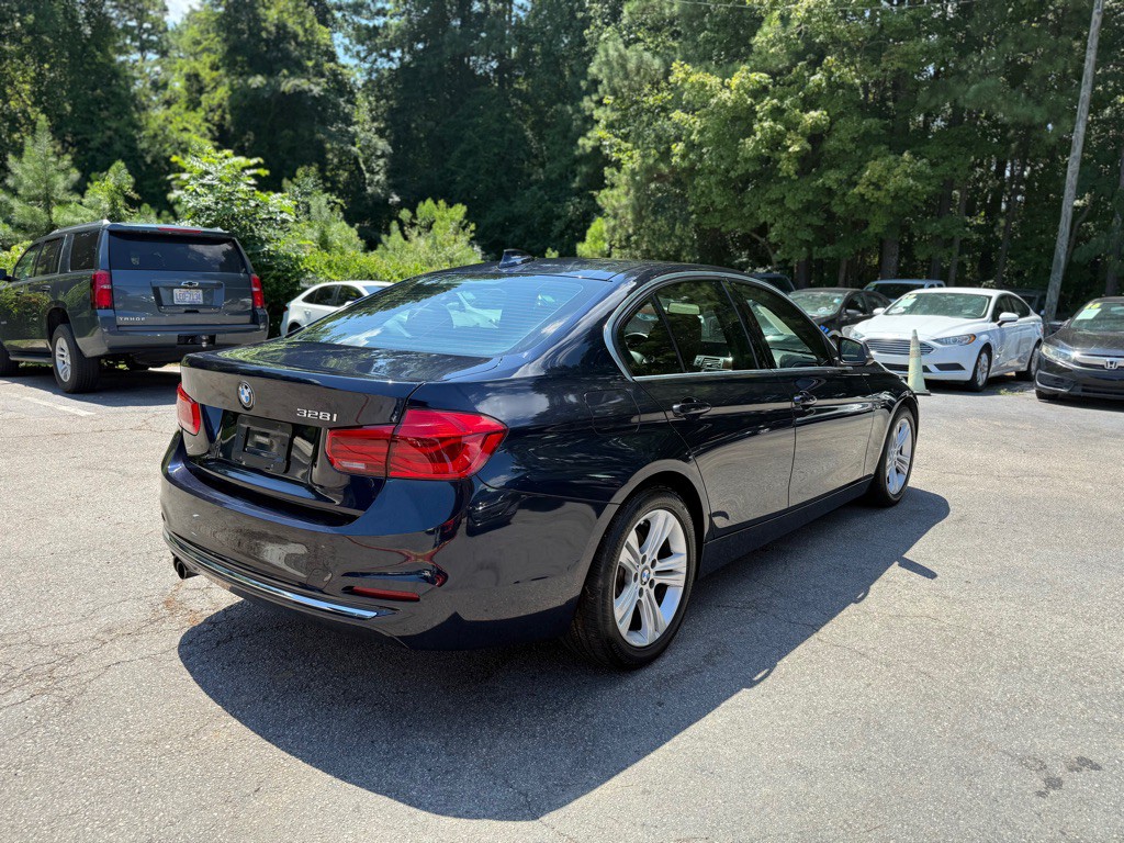 2016 BMW 3 Series Image 6