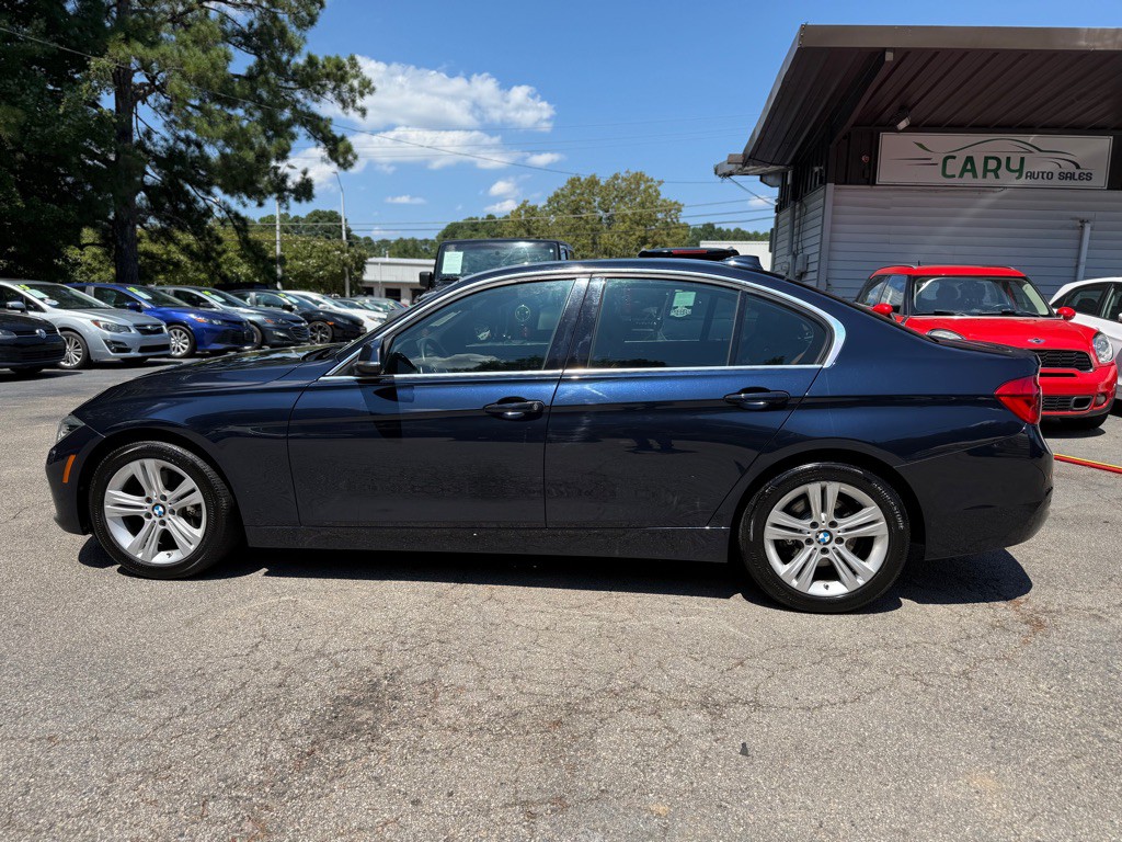2016 BMW 3 Series Image 9