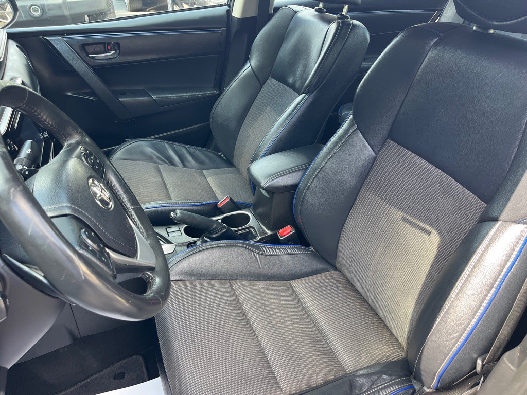 2017 Toyota Corolla Image 9