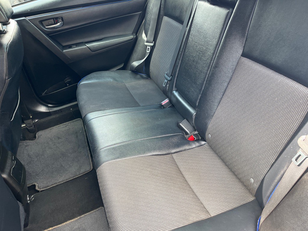 2017 Toyota Corolla Image 10