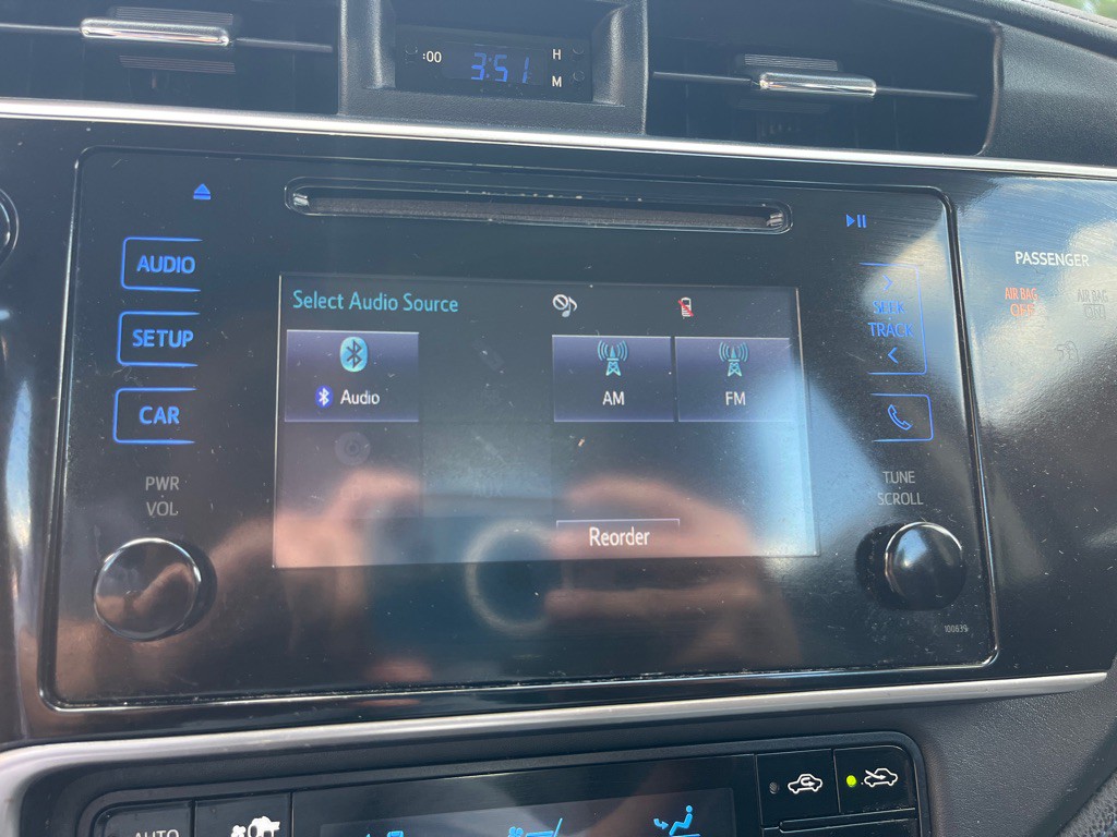2017 Toyota Corolla Image 16